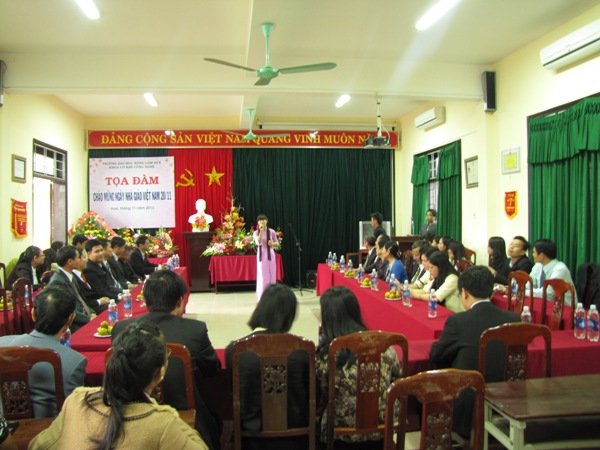 Buổi tọa đàm nhân ngày Nhà giáo Việt Nam 20.11 của khoa Cơ khí – Công nghệ